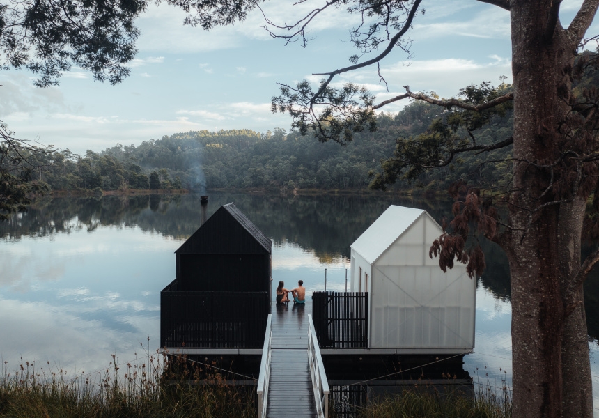 Floating Sauna Lake Derby
